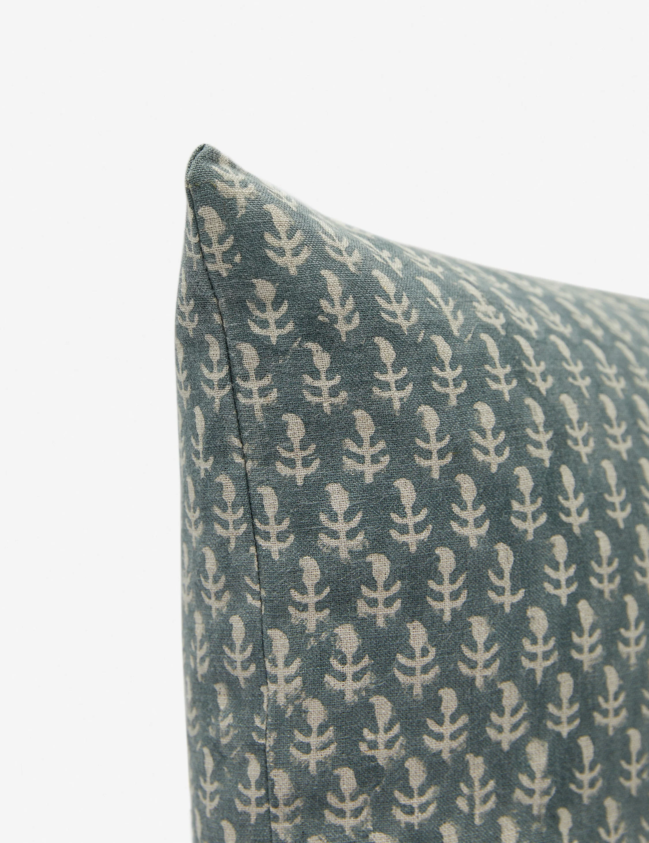Agnes Linen Pillow - Image 10