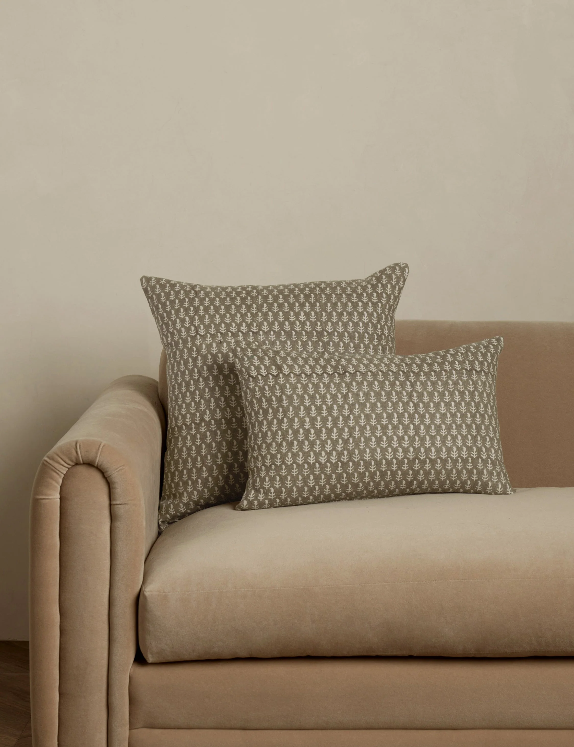 Agnes Linen Pillow - Image 7