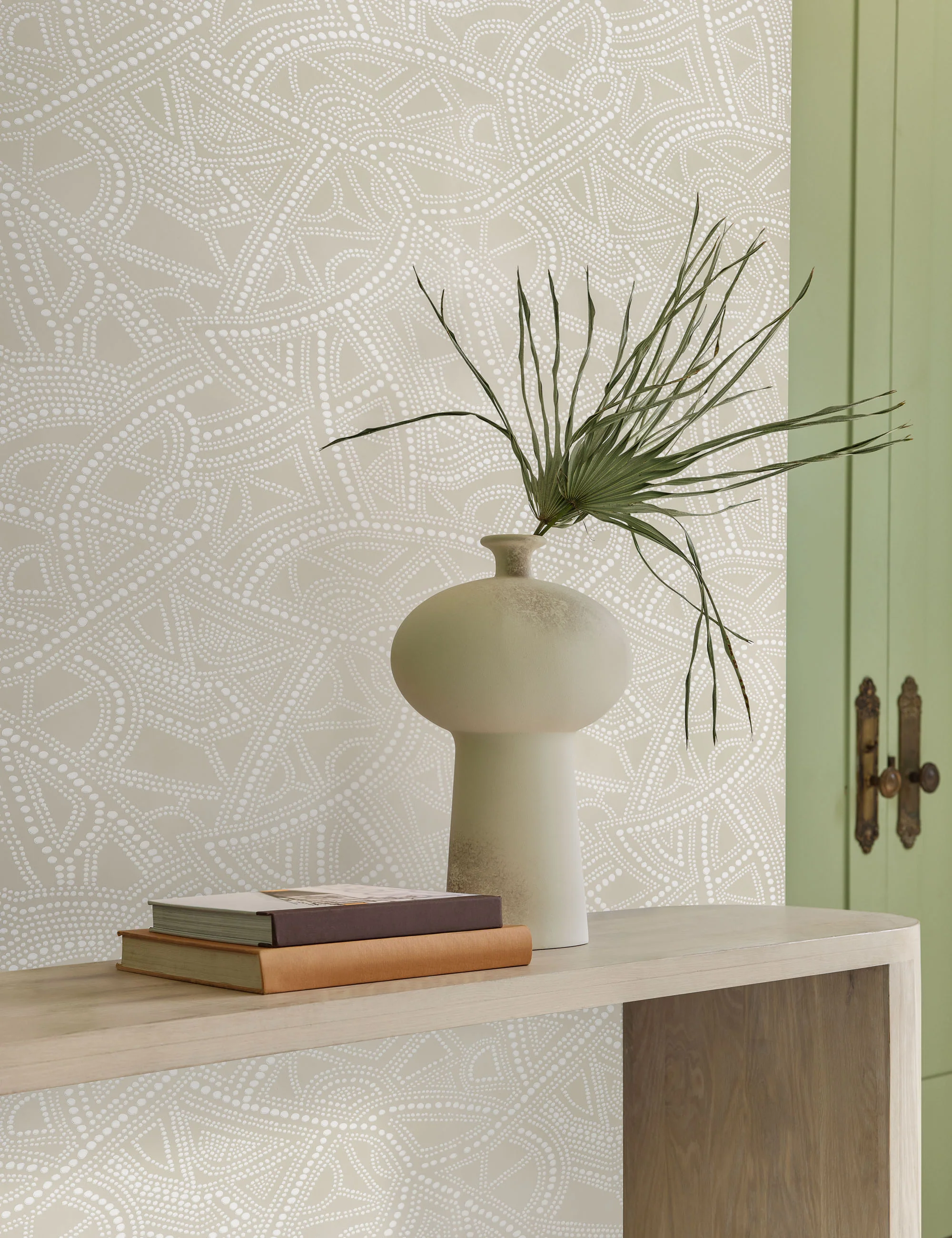 Albayzin Decorative Vase - Image 3