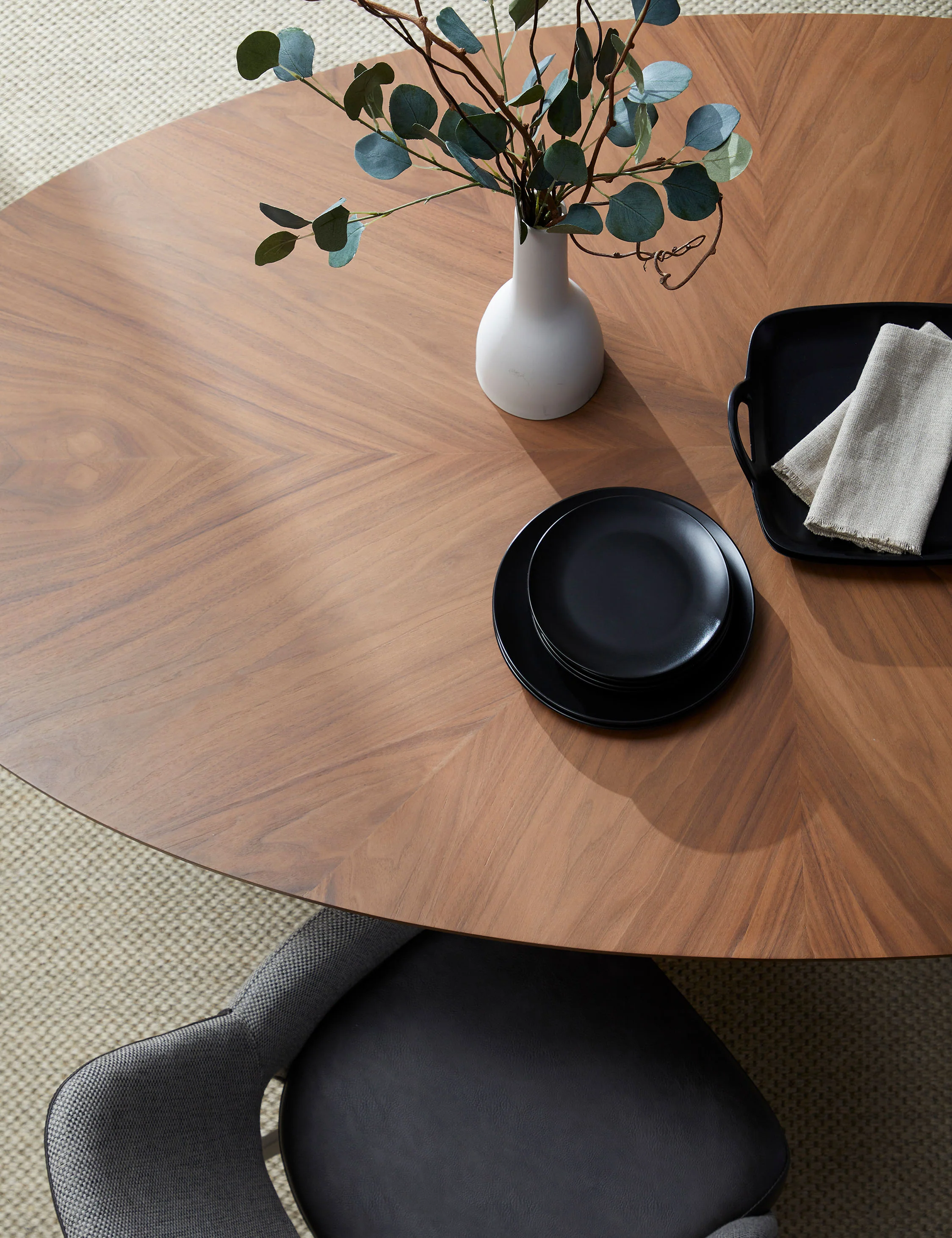 Beth Oval Dining Table, Brown - Image 3