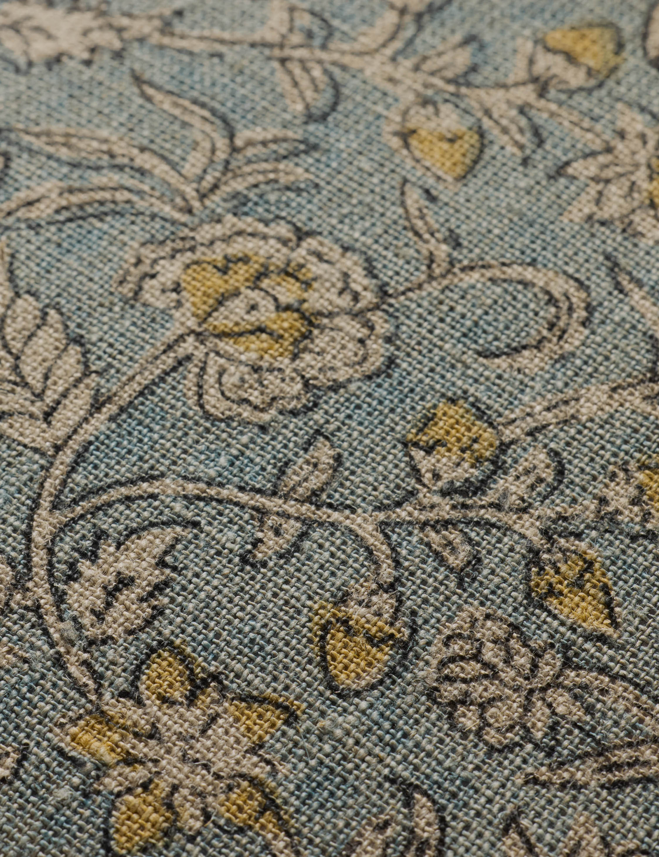 Carazo Linen Pillow - Image 6