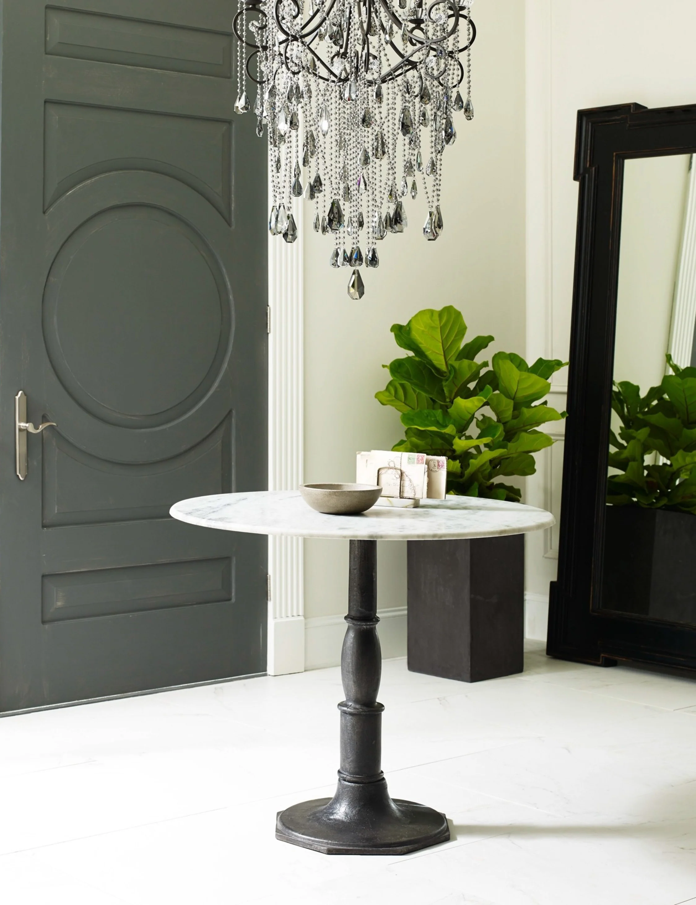 Chantilly Bistro Table - Image 5
