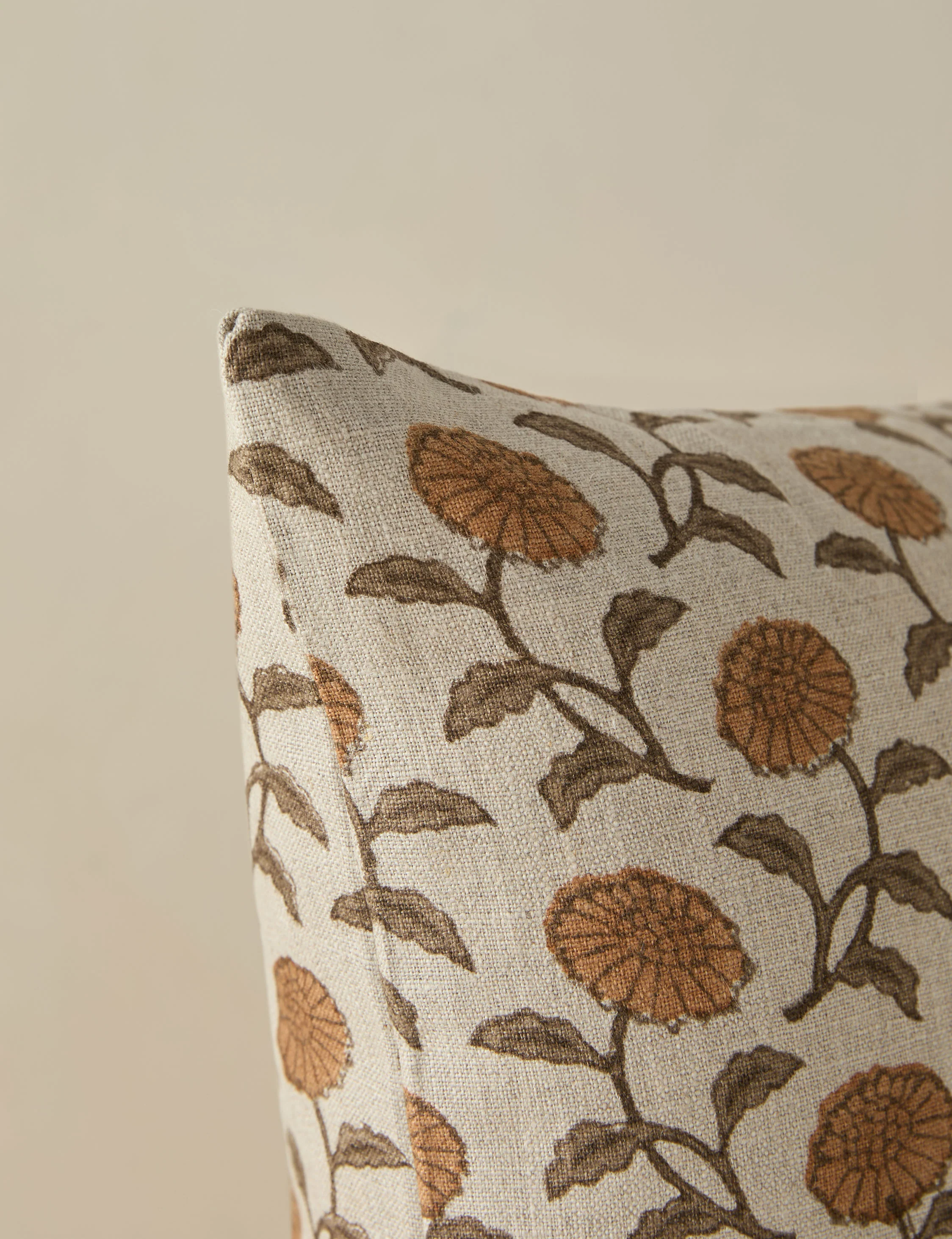 Dori Linen Pillow - Image 5