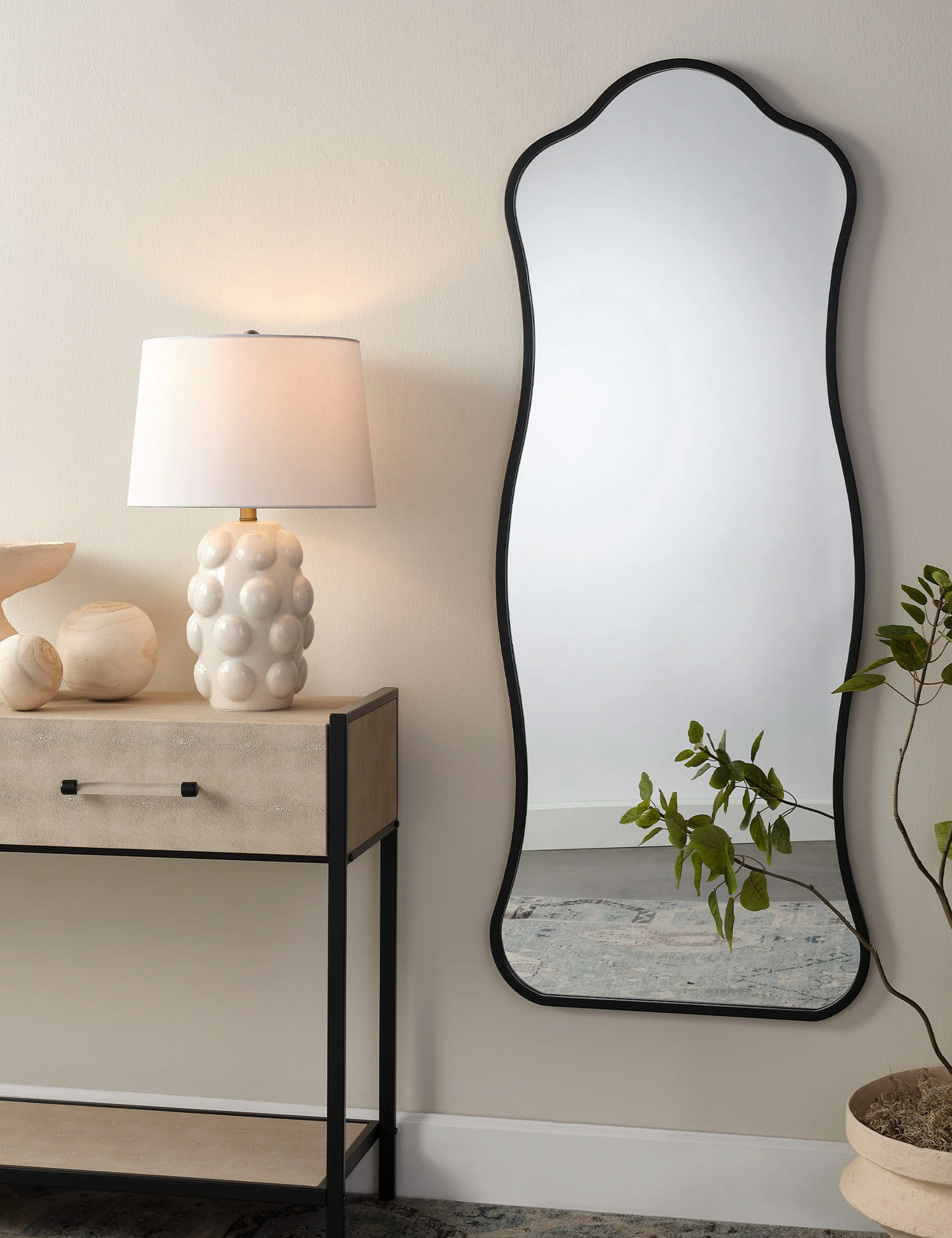 Everin Floor Mirror - Image 5