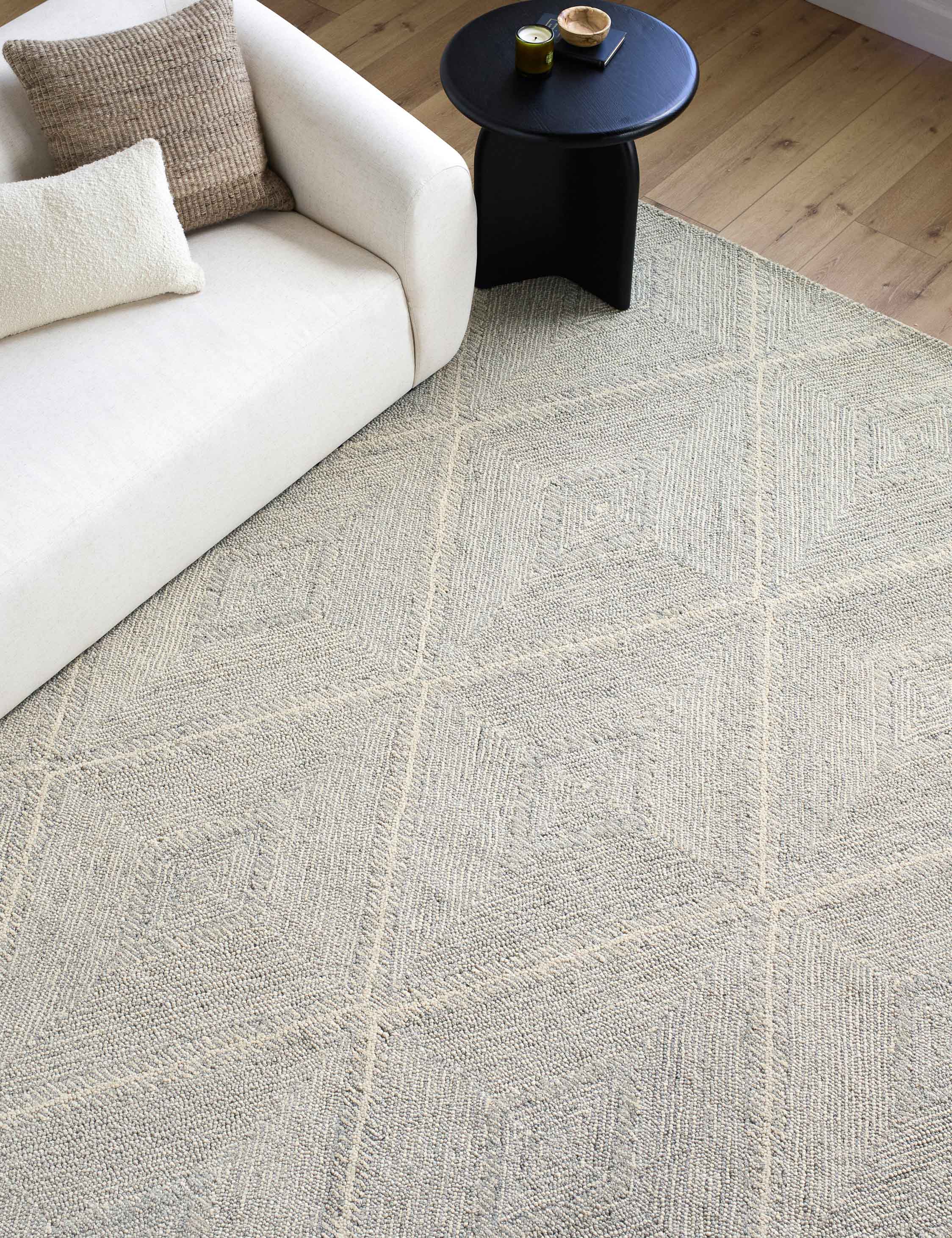 Koston Hand-Tufted Wool Rug - Image 9
