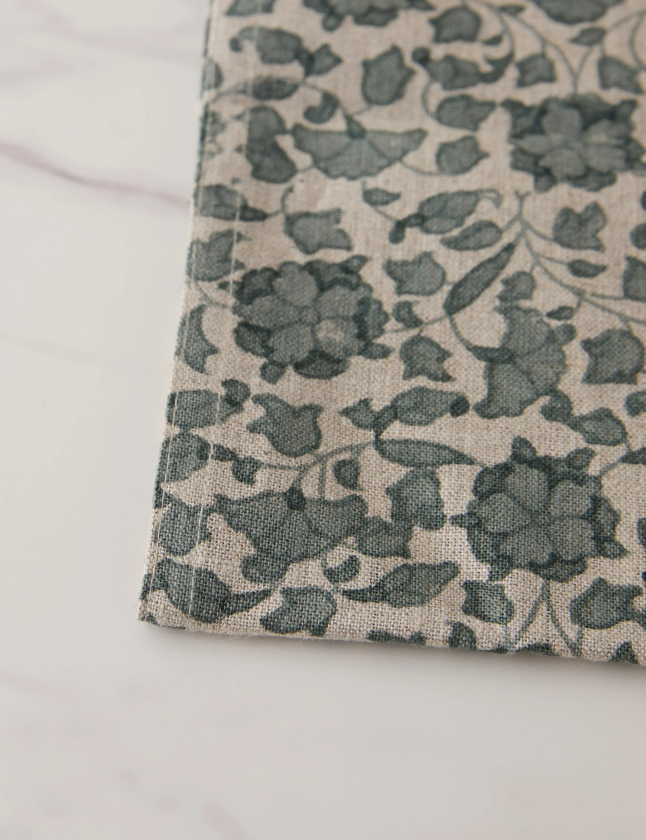 Lavelanet Table Linens - Image 3