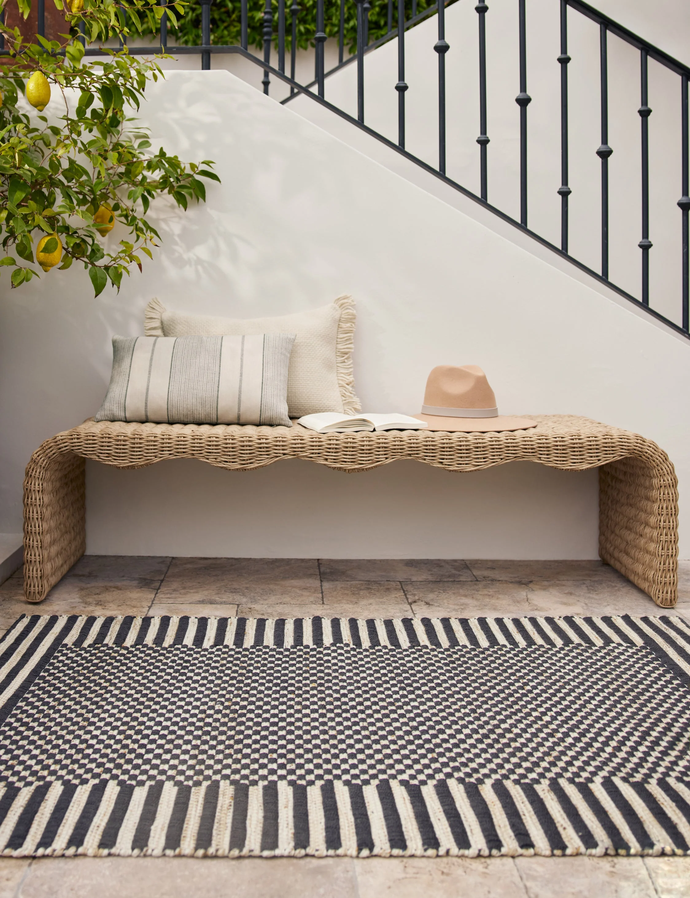 Lavinia Handwoven Indoor/Outdoor Rug Swatch - Image 6