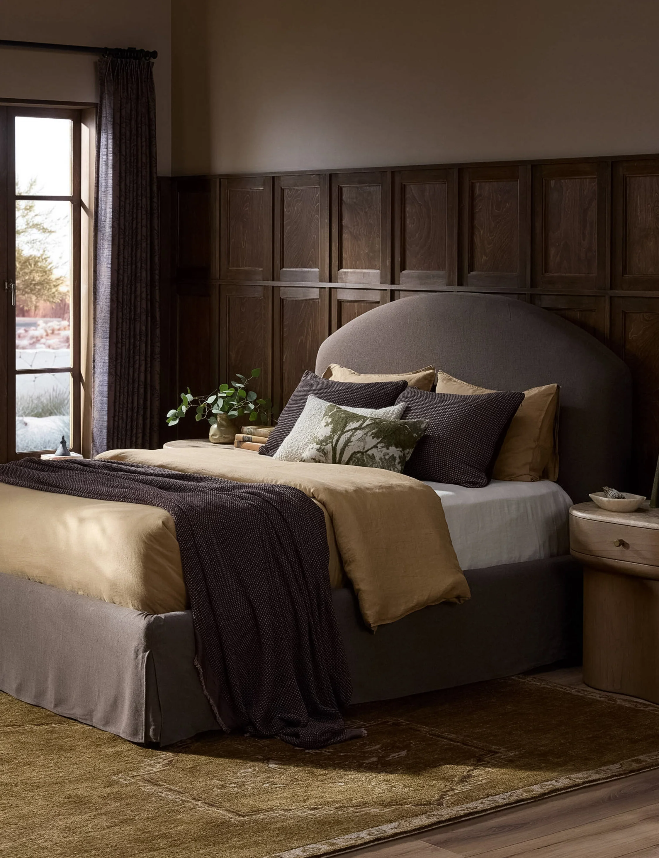 Leyah Slipcover Platform Bed - Image 12