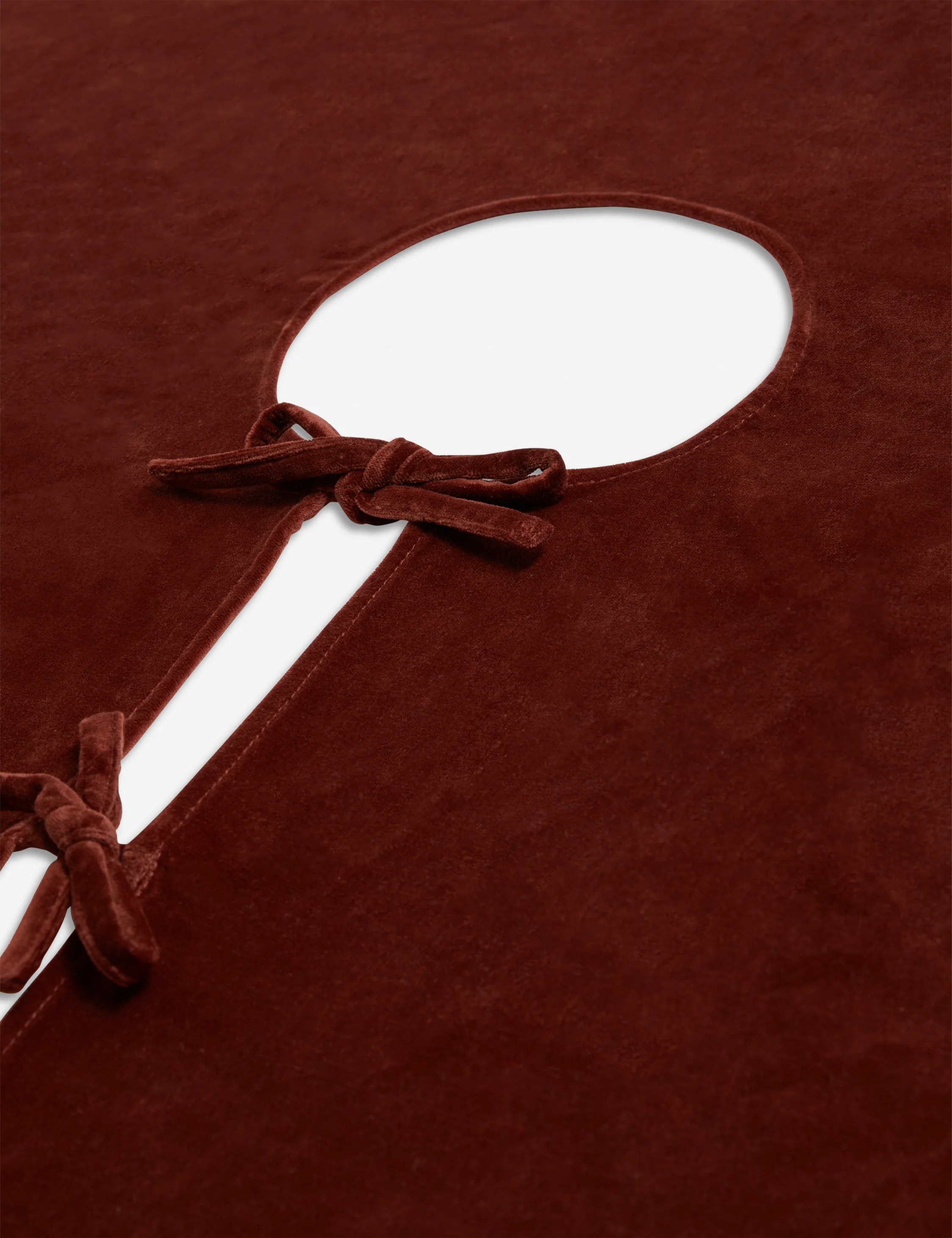 Mauree Velvet Tree Skirt - Image 12