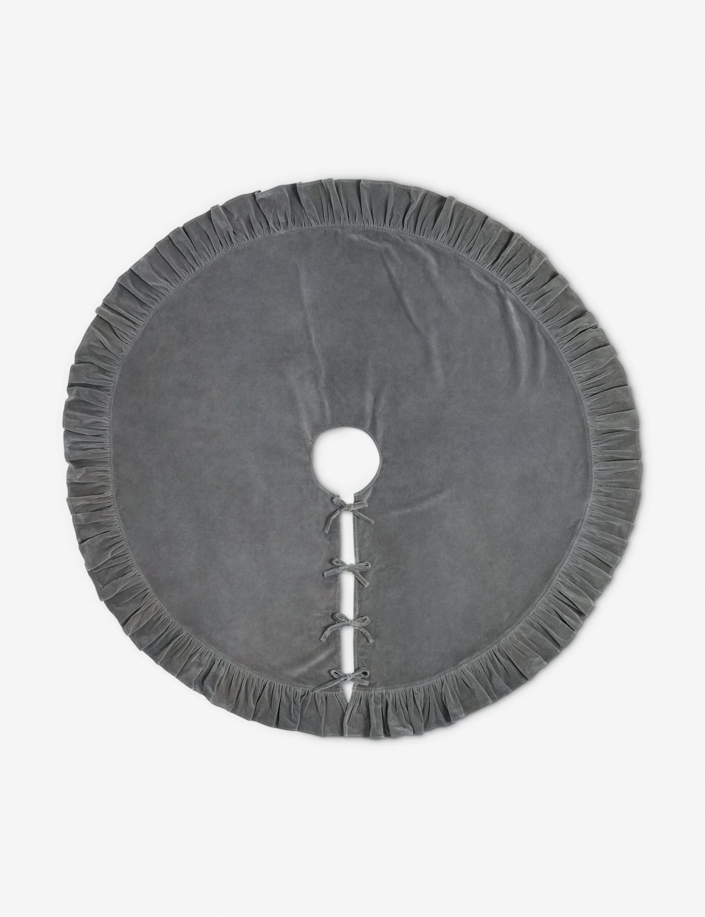 Mauree Velvet Tree Skirt - Image 15
