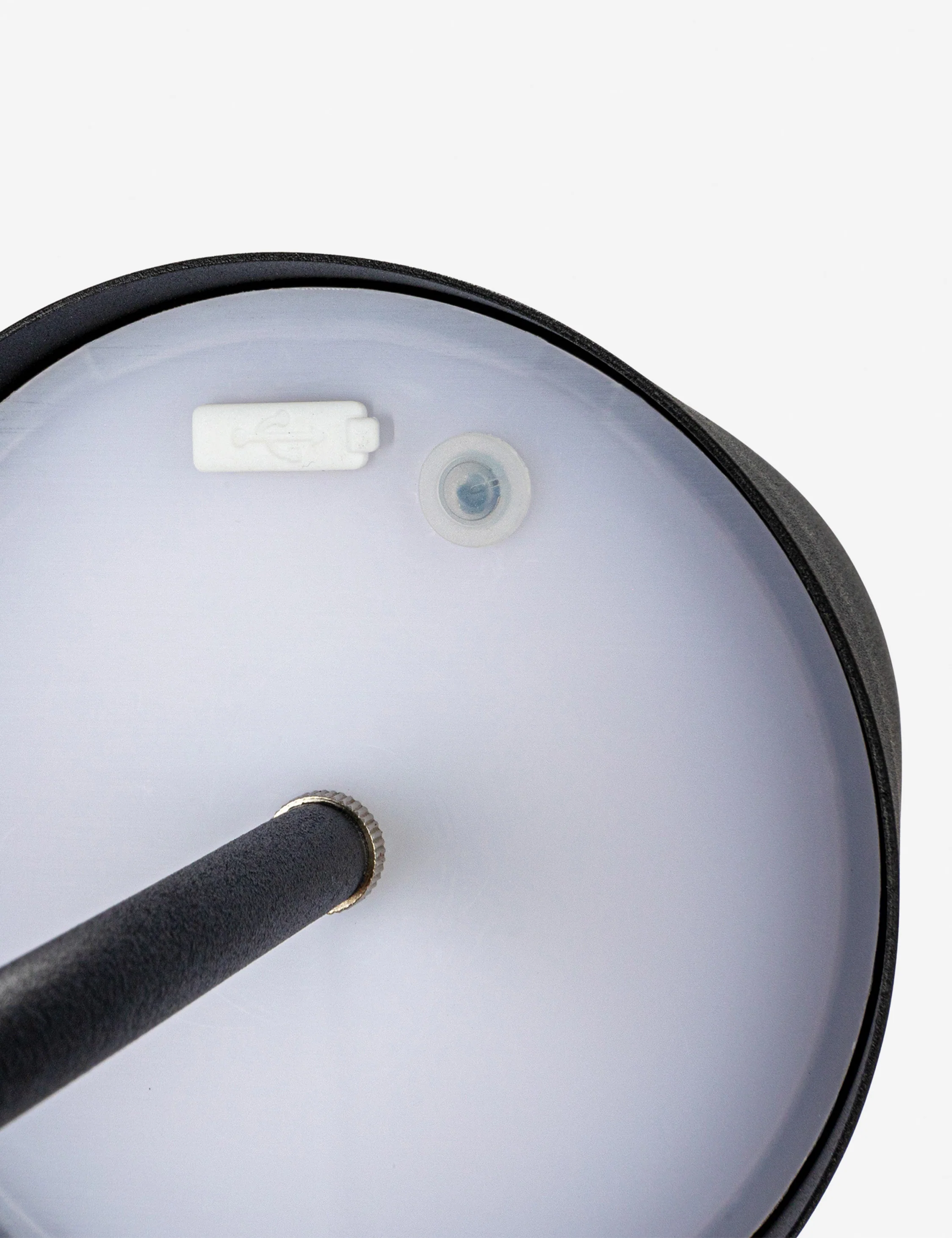 Menno Cordless Table Lamp - Image 4