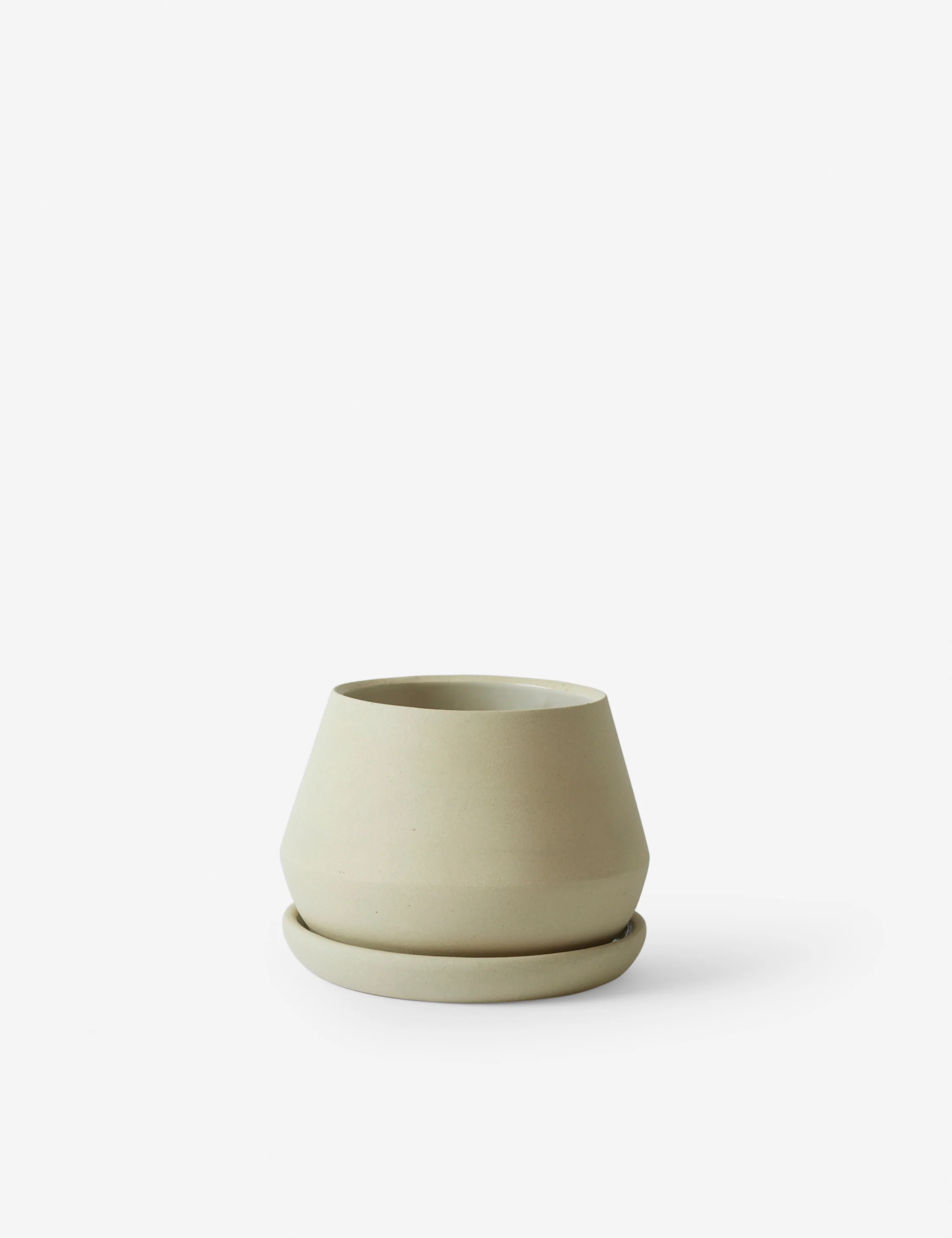 Rancho Ceramic Indoor / Outdoor Planter by LBE Design - Image 9