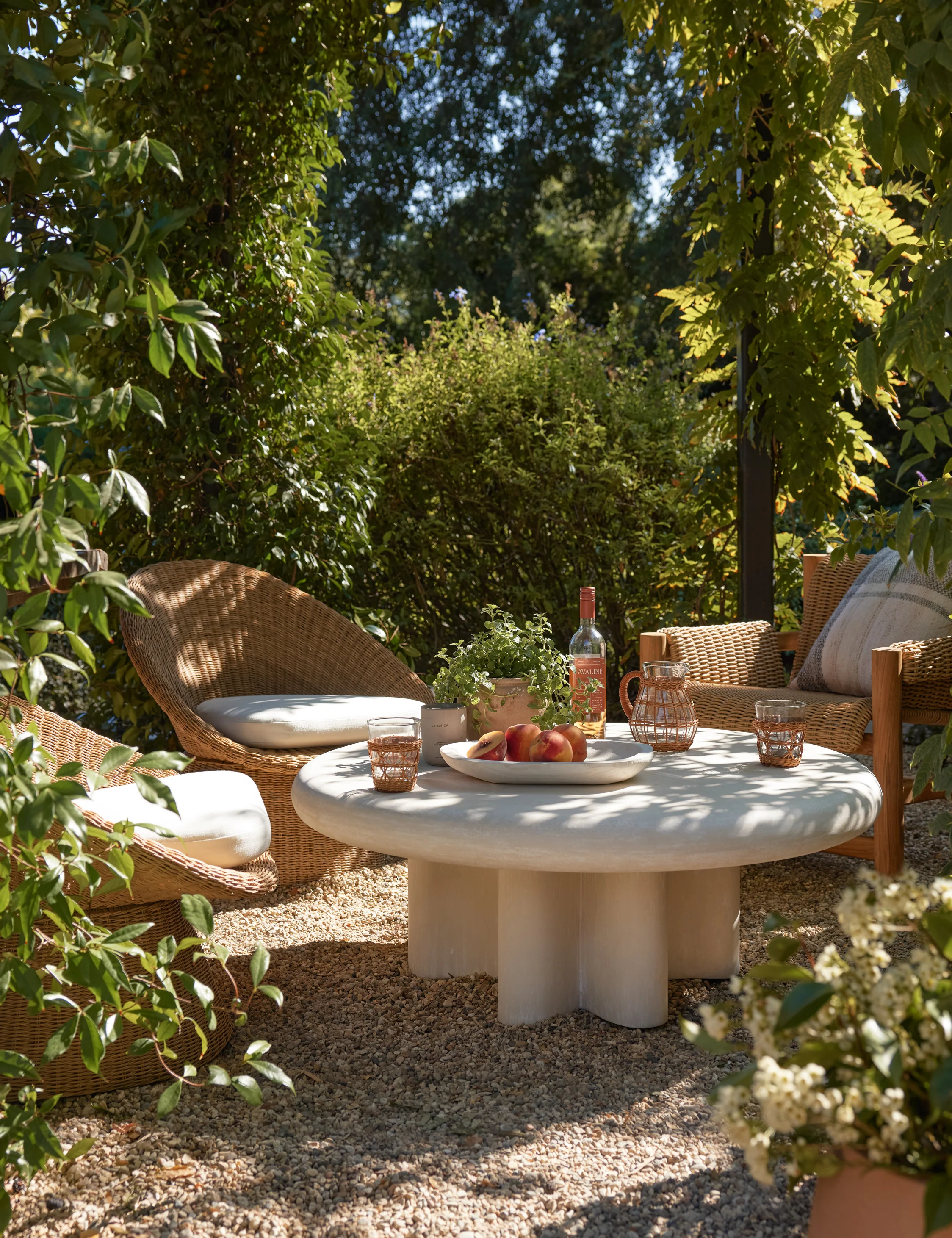 Ruiz Indoor / Outdoor Round Coffee Table