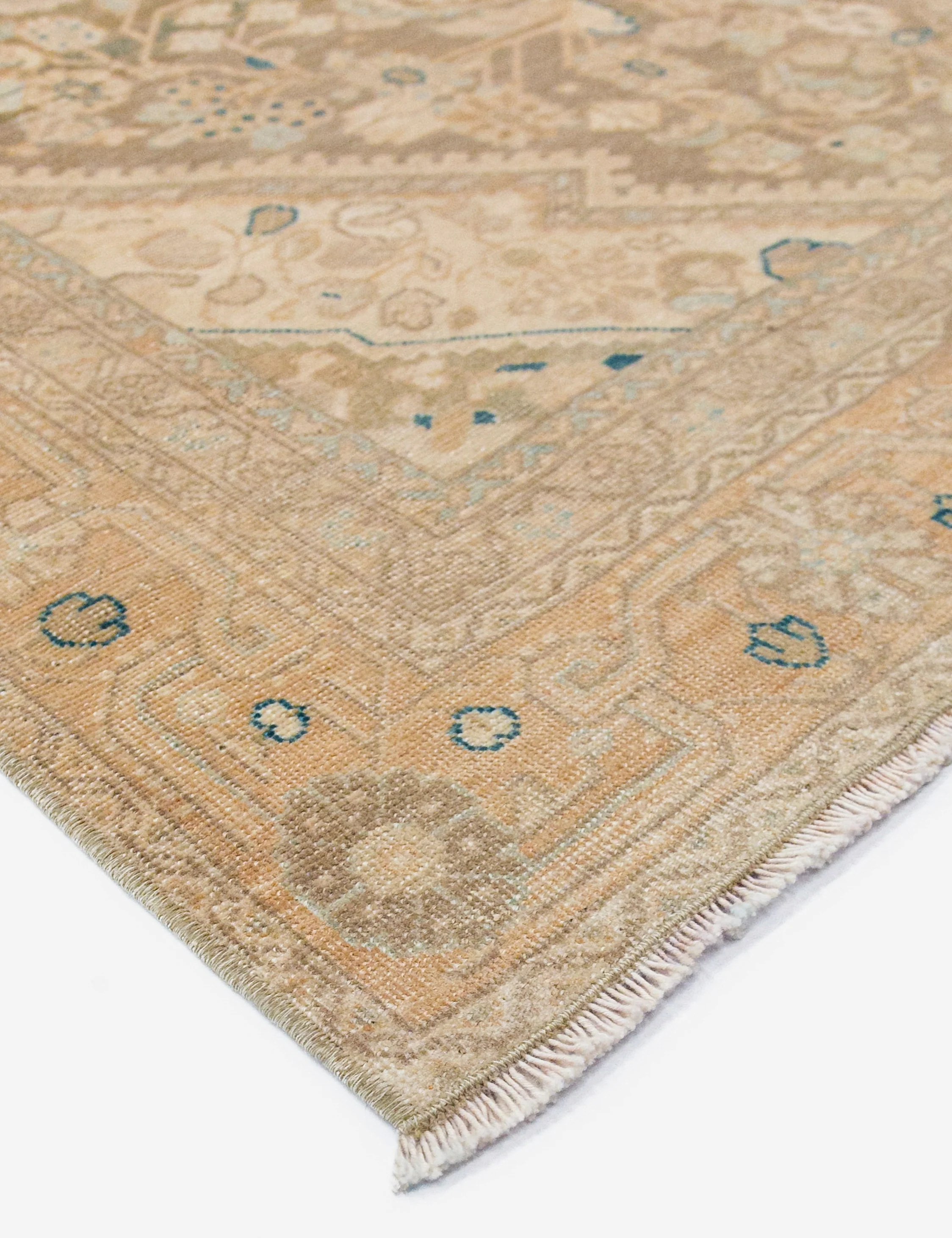 Vintage Turkish Hand-Knotted Wool Rug No. 452, 4' x 6'7" - Image 2