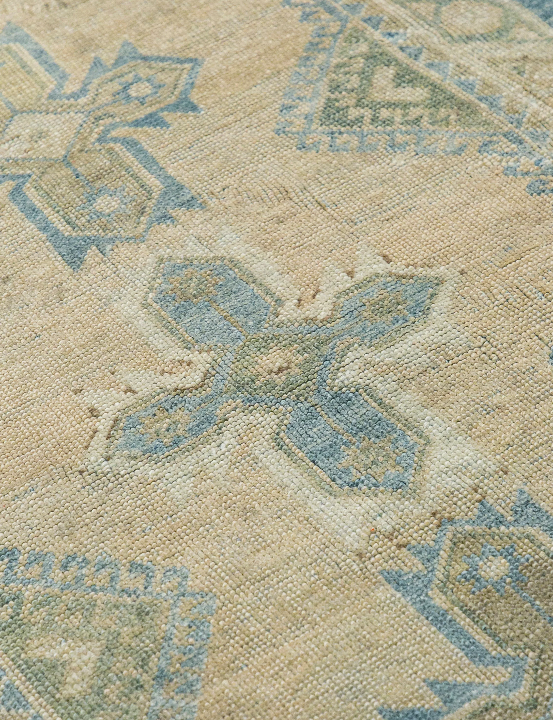 Vintage Turkish Hand-Knotted Wool Rug No. 459, 4'4" x 6'7" - Image 4