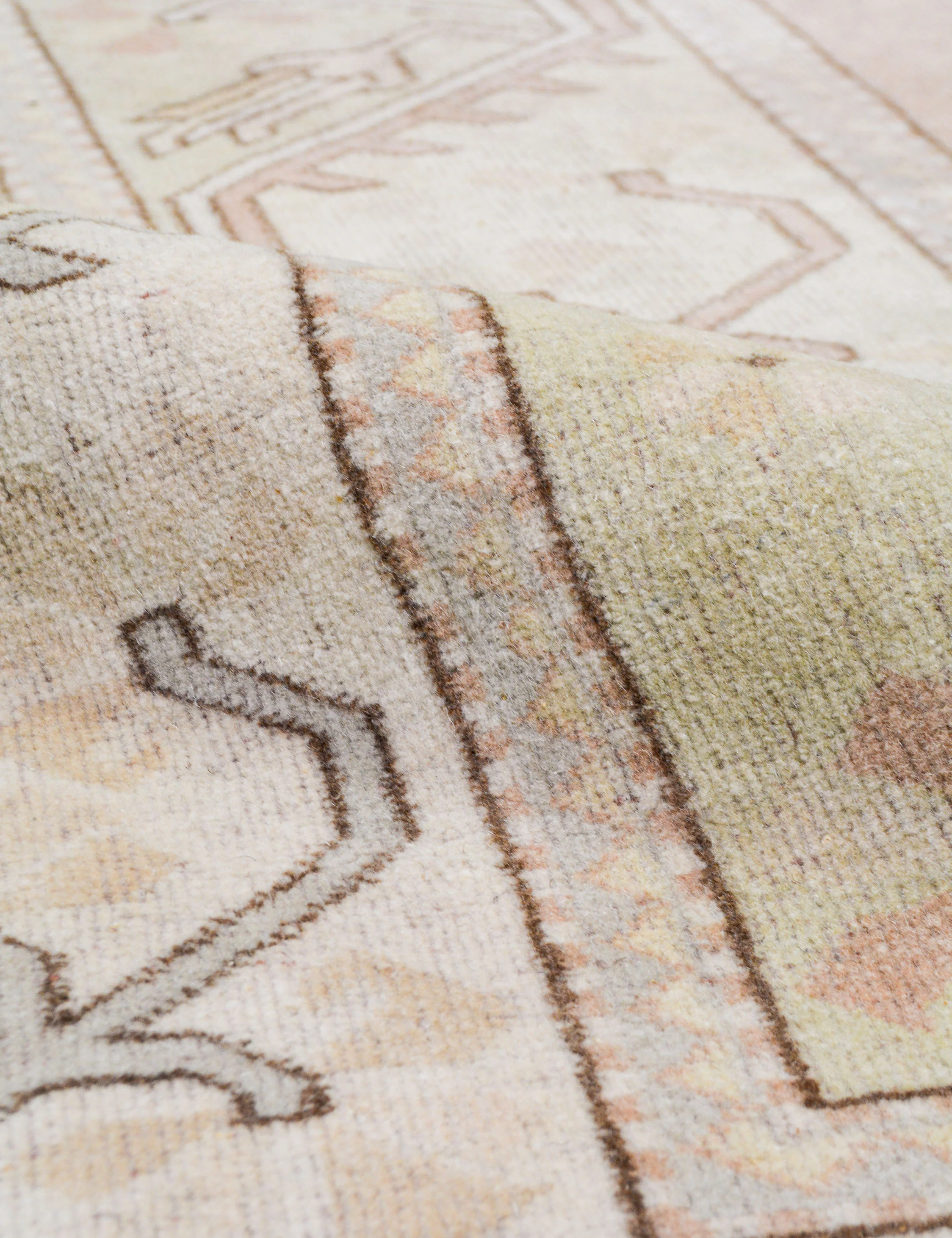 Vintage Turkish Hand-Knotted Wool Rug No. 486, 6' 5" x 9' 4" - Image 3