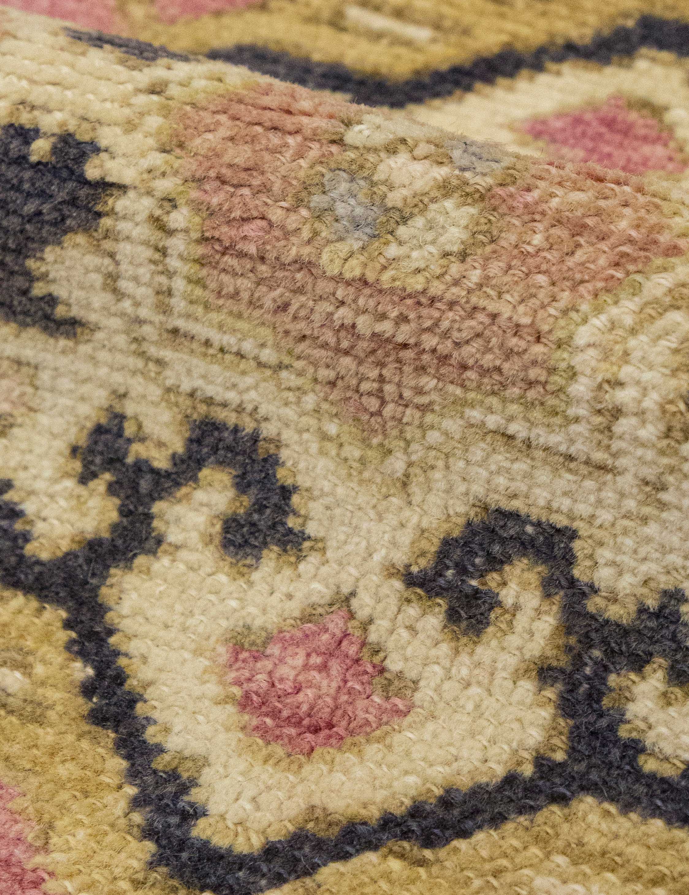 Vintage Turkish Hand-Knotted Wool Rug No. 557, 4'5" x 8'9" - Image 4