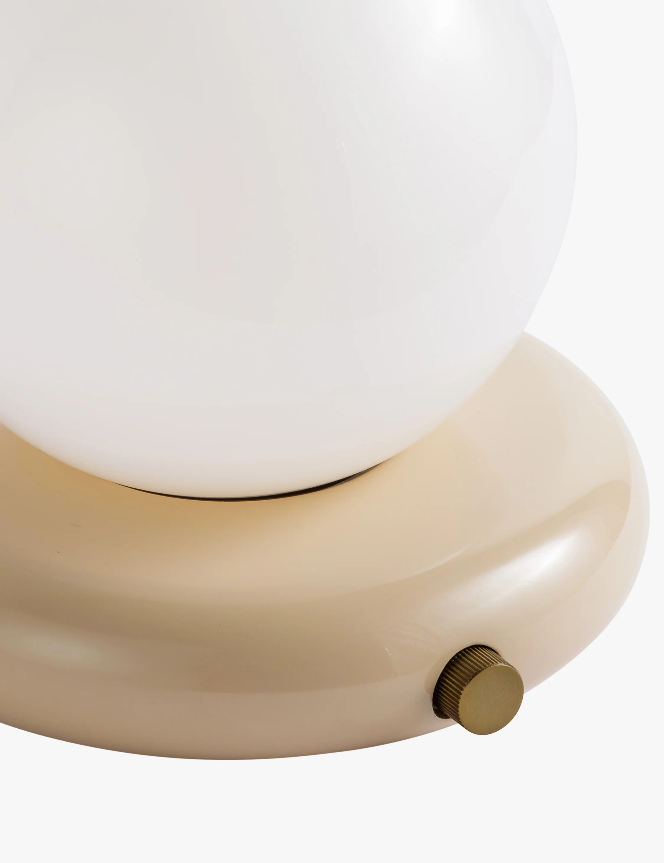 Washburn Cordless Table Lamp - Image 8