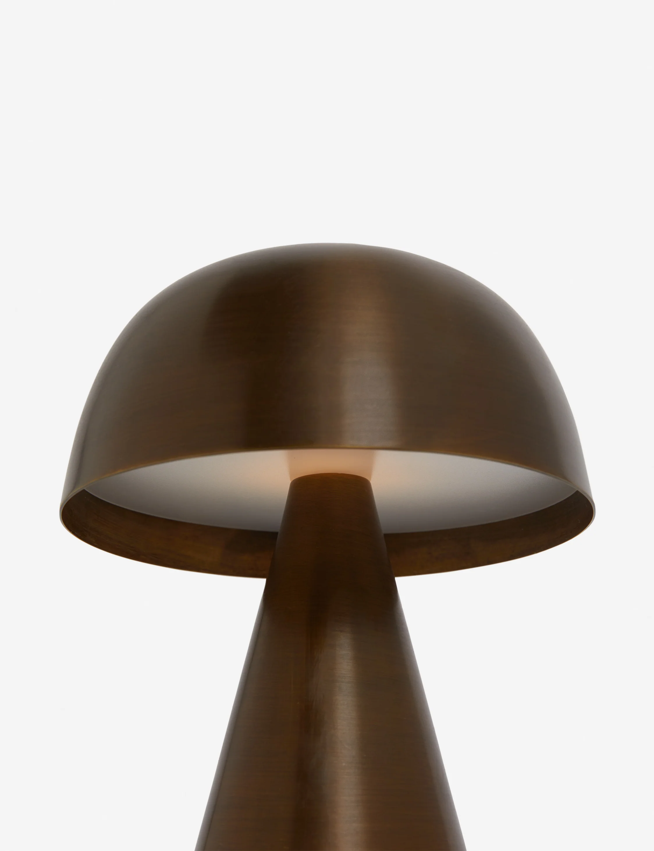 Wembley Cordless Table Lamp - Image 10